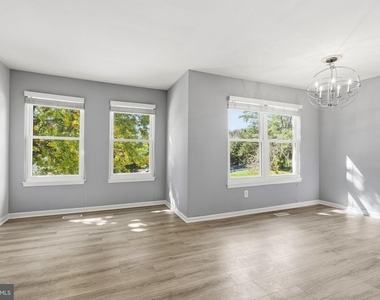 5605 Ringwood Drive - Photo Thumbnail 2