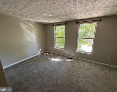 36 Trailwood Road - Photo Thumbnail 3