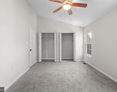 16 Knights Court - Photo Thumbnail 18