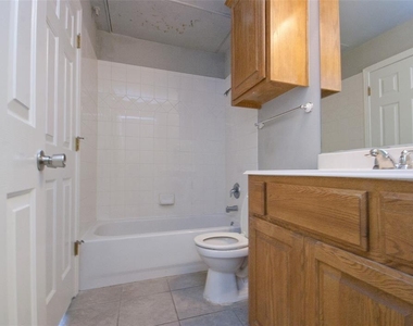 2410 Leon St - Photo Thumbnail 11
