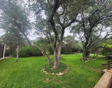 128 Long Wood Ave - Photo Thumbnail 2