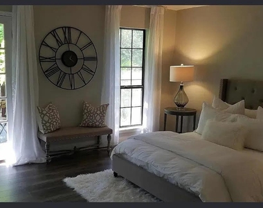 128 Long Wood Ave - Photo Thumbnail 14