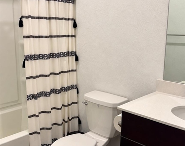 14304 Tordillo Dr - Photo Thumbnail 6