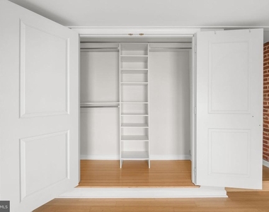 118 W Randall Street - Photo Thumbnail 25