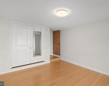118 W Randall Street - Photo Thumbnail 23