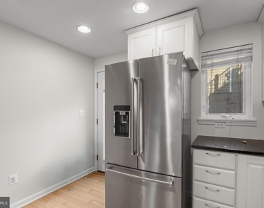118 W Randall Street - Photo Thumbnail 12