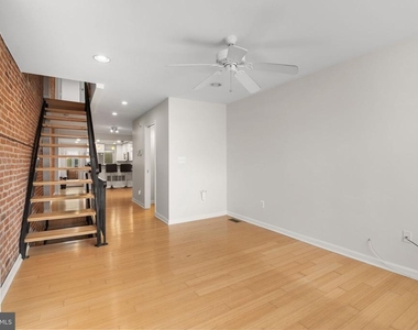 118 W Randall Street - Photo Thumbnail 3