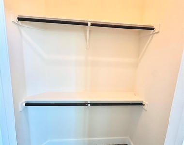 2216 Creekside Ln - Photo Thumbnail 20