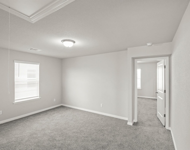 121 Greenway Ln - Photo Thumbnail 4