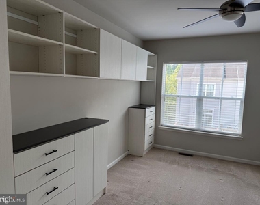310 White Oak Way - Photo Thumbnail 23