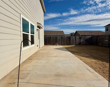 512 Gabbro Gdns - Photo Thumbnail 26
