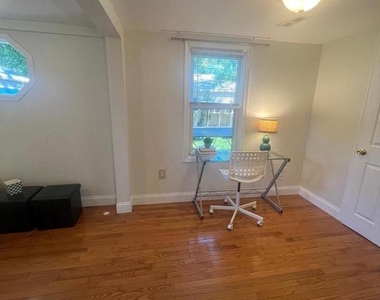 626 Clark Ave - Photo Thumbnail 7
