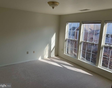 3109 River Bend Court - Photo Thumbnail 4