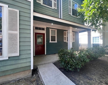 5402 Martin Ave - Photo Thumbnail 8