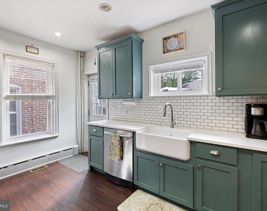 1310 N Dupont Street - Photo Thumbnail 7