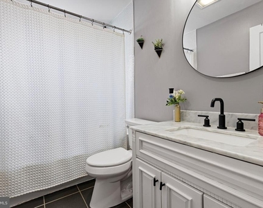 1310 N Dupont Street - Photo Thumbnail 13