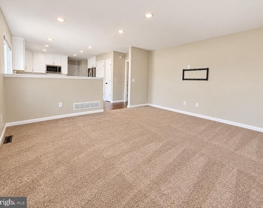 366 Cantwell Drive - Photo Thumbnail 16