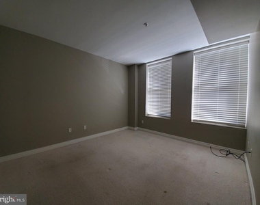 915 E St Street Nw - Photo Thumbnail 5