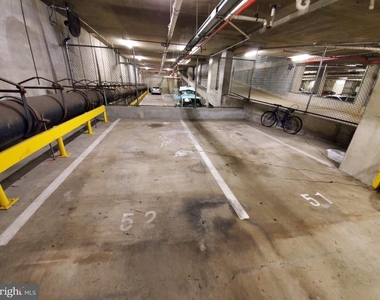 915 E St Street Nw - Photo Thumbnail 14