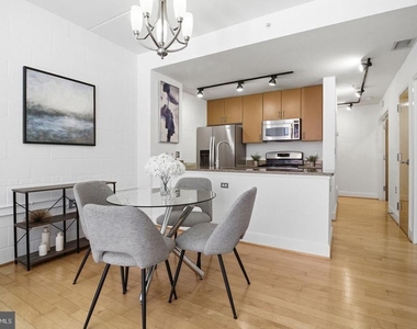 1529 14th Street Nw - Photo Thumbnail 3
