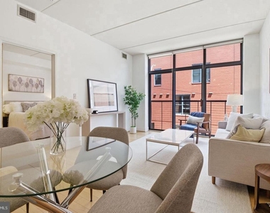 1529 14th Street Nw - Photo Thumbnail 4