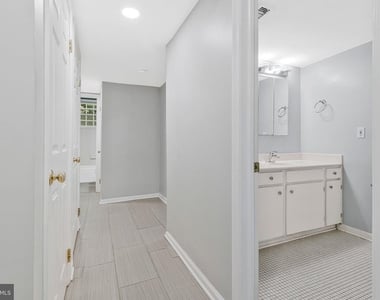 3460 39th Street Nw - Photo Thumbnail 45