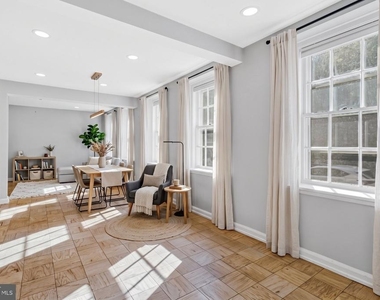 3460 39th Street Nw - Photo Thumbnail 3