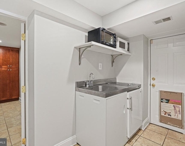 2749 Arizona Avenue Nw - Photo Thumbnail 31