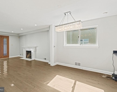2749 Arizona Avenue Nw - Photo Thumbnail 7