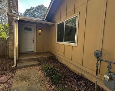 5403 West Gate Blvd - Photo Thumbnail 2