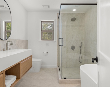 4014 Greystone Dr - Photo Thumbnail 30