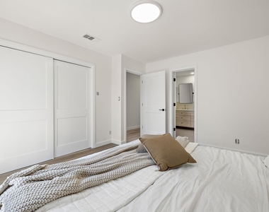 4014 Greystone Dr - Photo Thumbnail 33