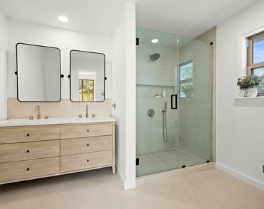 4014 Greystone Dr - Photo Thumbnail 34