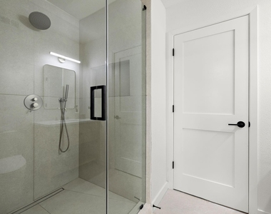 4014 Greystone Dr - Photo Thumbnail 26