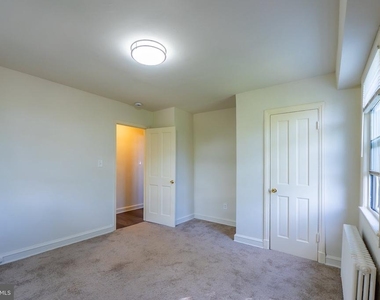 205 Elmira Street Sw - Photo Thumbnail 5