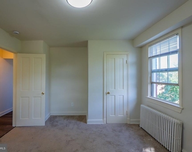 205 Elmira Street Sw - Photo Thumbnail 7