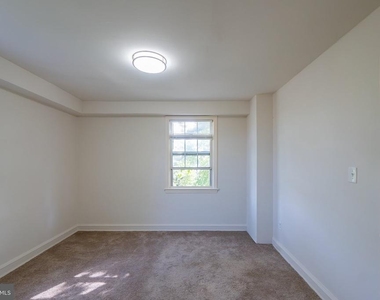 205 Elmira Street Sw - Photo Thumbnail 8