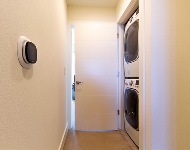 604 N Bluff Dr - Photo Thumbnail 10