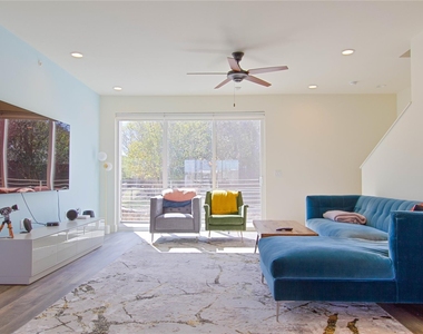 604 N Bluff Dr - Photo Thumbnail 6