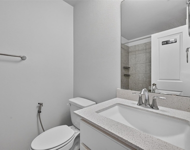816 Mediterranean Dr - Photo Thumbnail 26