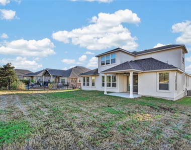 816 Mediterranean Dr - Photo Thumbnail 29