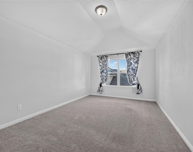 816 Mediterranean Dr - Photo Thumbnail 25