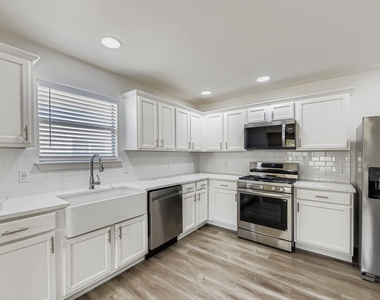5308 English Ave - Photo Thumbnail 2