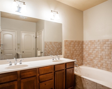 1010 Immanuel Rd - Photo Thumbnail 8
