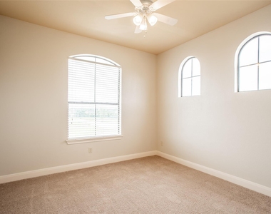 1010 Immanuel Rd - Photo Thumbnail 9