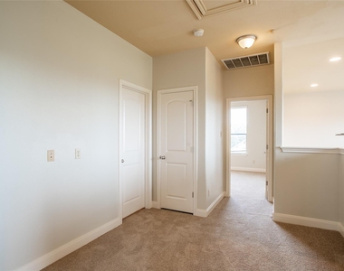 1010 Immanuel Rd - Photo Thumbnail 11