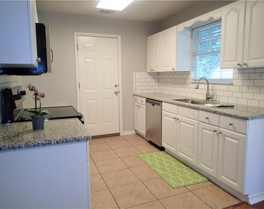 2408 Berkeley Ave - Photo Thumbnail 13