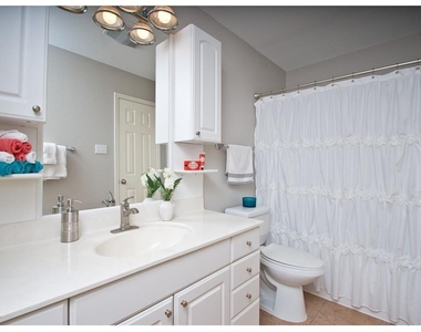 2408 Berkeley Ave - Photo Thumbnail 17