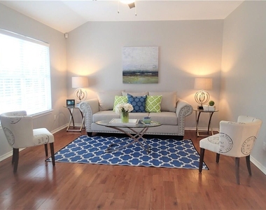 2408 Berkeley Ave - Photo Thumbnail 4