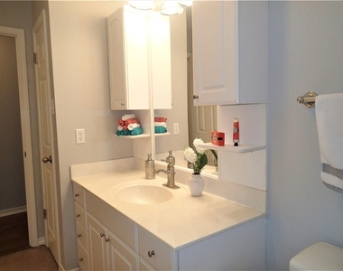 2408 Berkeley Ave - Photo Thumbnail 20